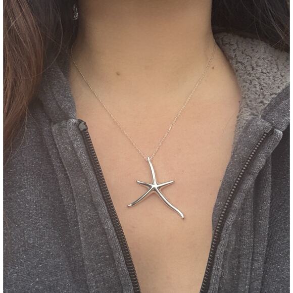 Tiffany & Co. Elsa Peretti Sterling Silver Starfish Pendant Necklace 17” - LARGE - Picture 16 of 16